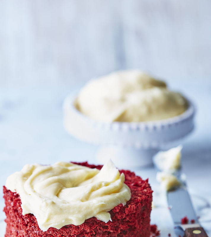 cobertura-de-chocolate-blanco-y-queso