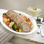 rollo-de-carne-y-queso-con-salsa-de-champiñones
