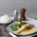 salmon-y-arroz-basmati-con-salsa-crema-de-eneldo