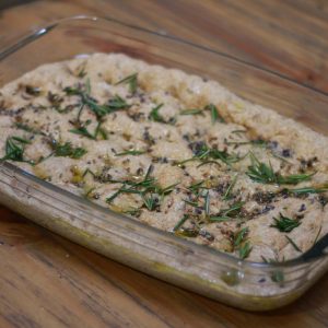 Focaccia de lavanda y romero