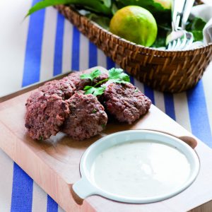 KOFTA DE CARNE CON SALSA DE YOGUR