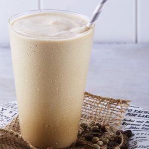 cafe helado con cardamomo